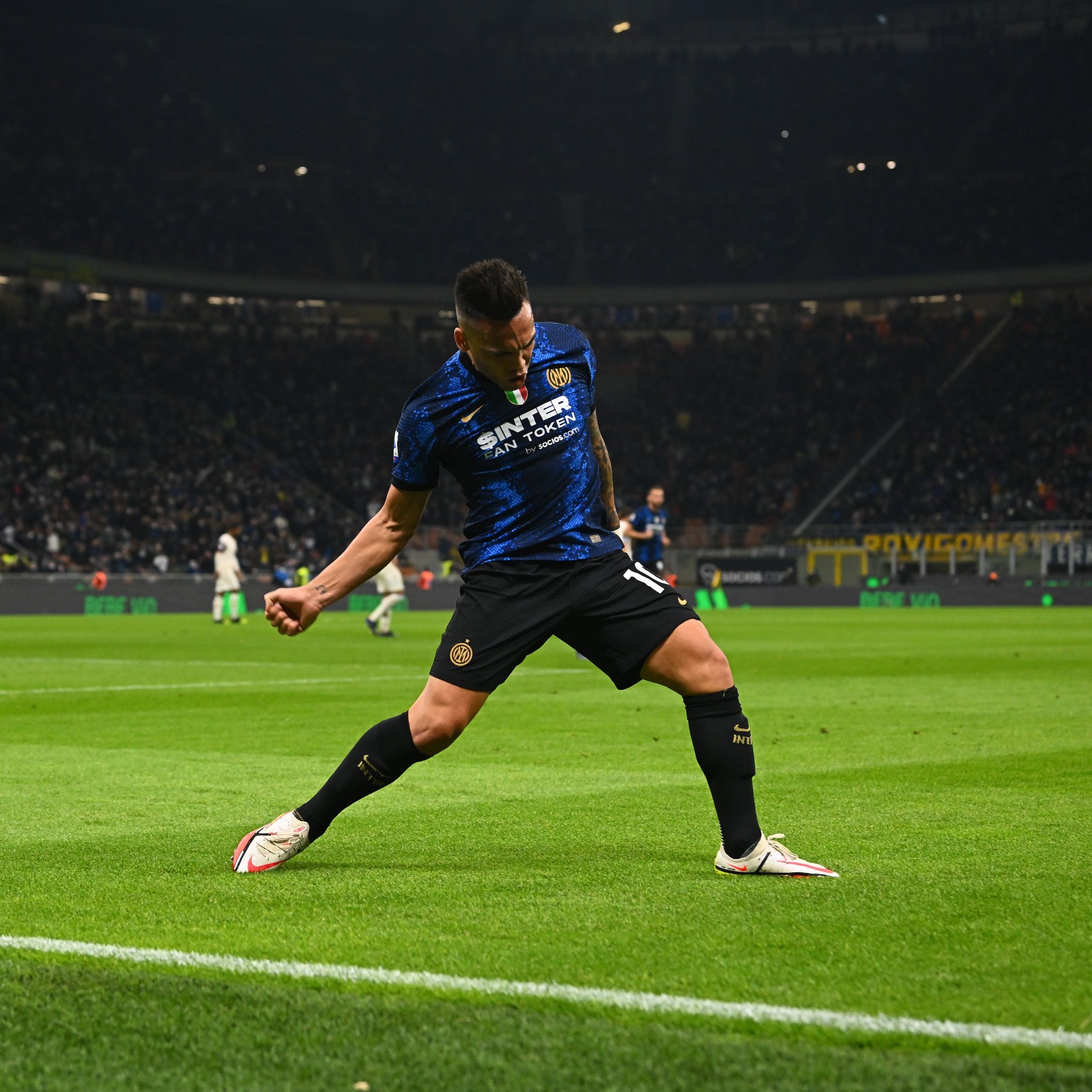 1997年8月22日出生于 a target="_blank" href="/item/阿根廷/77652"