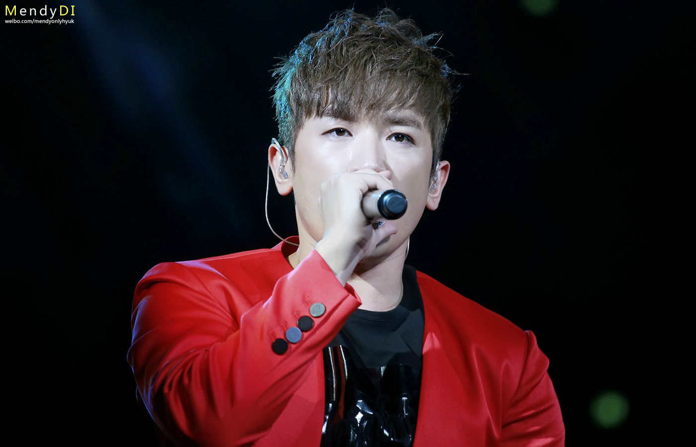  p>李玟雨,solo艺名: a target="_blank" href="/item/m/18059591"