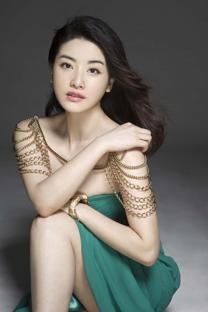  p data-id="gnbqk1kgh7">贺丹丹,中国内地女演员,毕业于北京师范大学