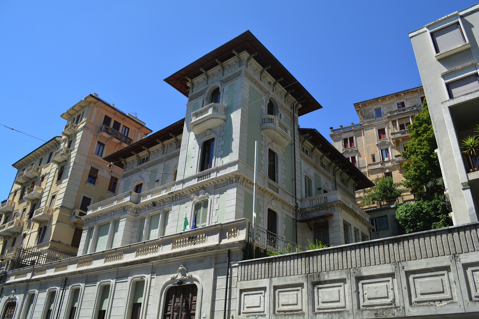 拉斯佩齐亚普契尼音乐学院