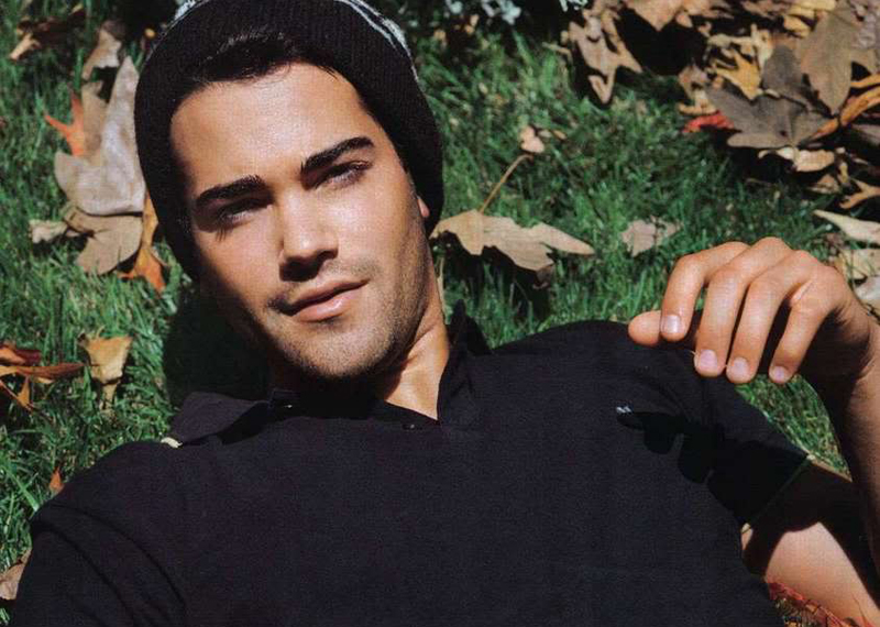  p>杰西·麦特卡尔菲(jesse metcalfe),1978年出生于美国加州卡梅尔