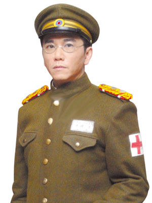  p>《浴火危城》是由中共哈尔滨市委宣传部于2012年联合出品,由邓迎海