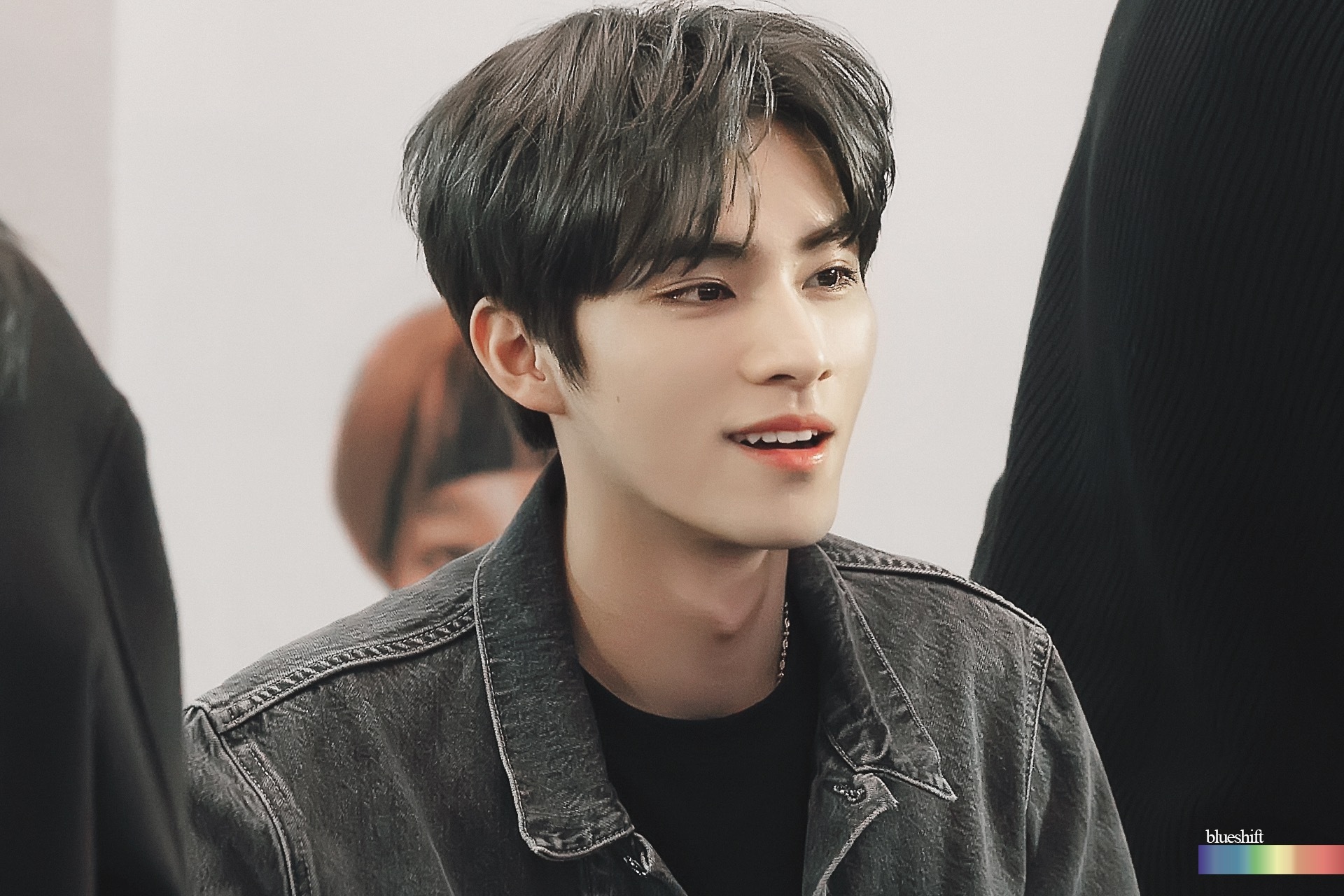  p data-id="gnwmsojh3e">肖俊,本名肖德俊,1999年8月8日出生于广东省