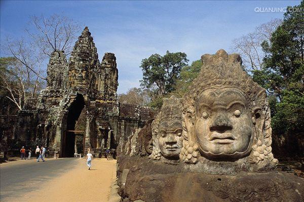 古迹群,是柬埔寨 a target="_blank" href="/item/吴哥王朝/5914477"