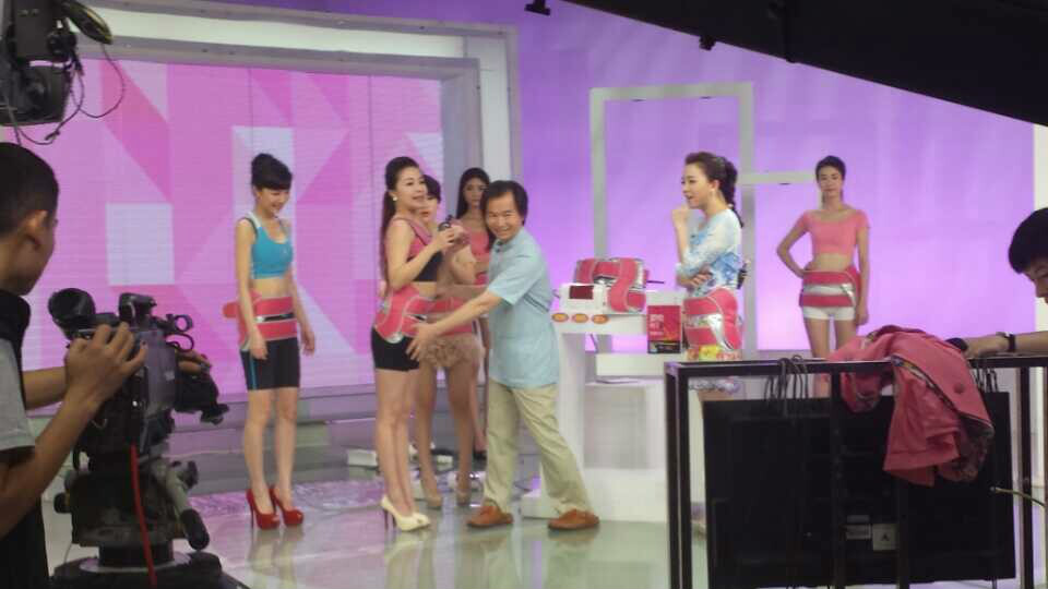  p data-id="gnbv83bl1k">张富源,亚洲徒手整形第一人.