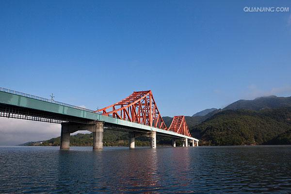 堤川