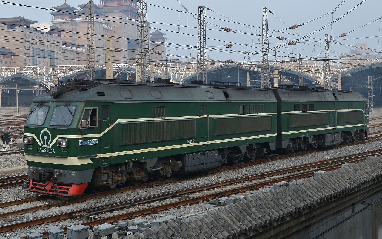 东风10f型内燃机车