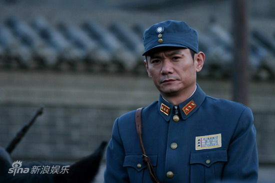  p>果靖霖 i>(原名果静林) /i>,1970年2月19日出生于北京市,中国内地