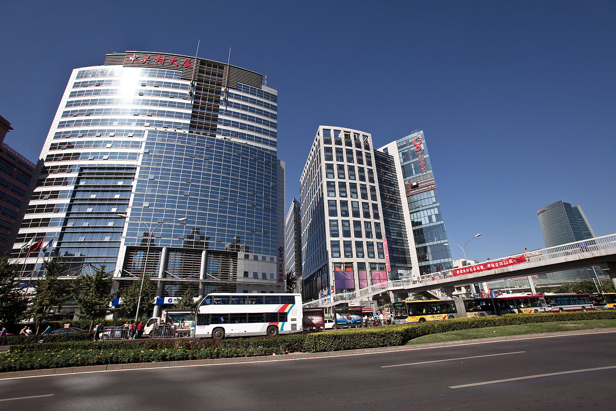 是一座智能化5a级高档写字楼,它巍峨耸立在中关村核心区域的黄金地段