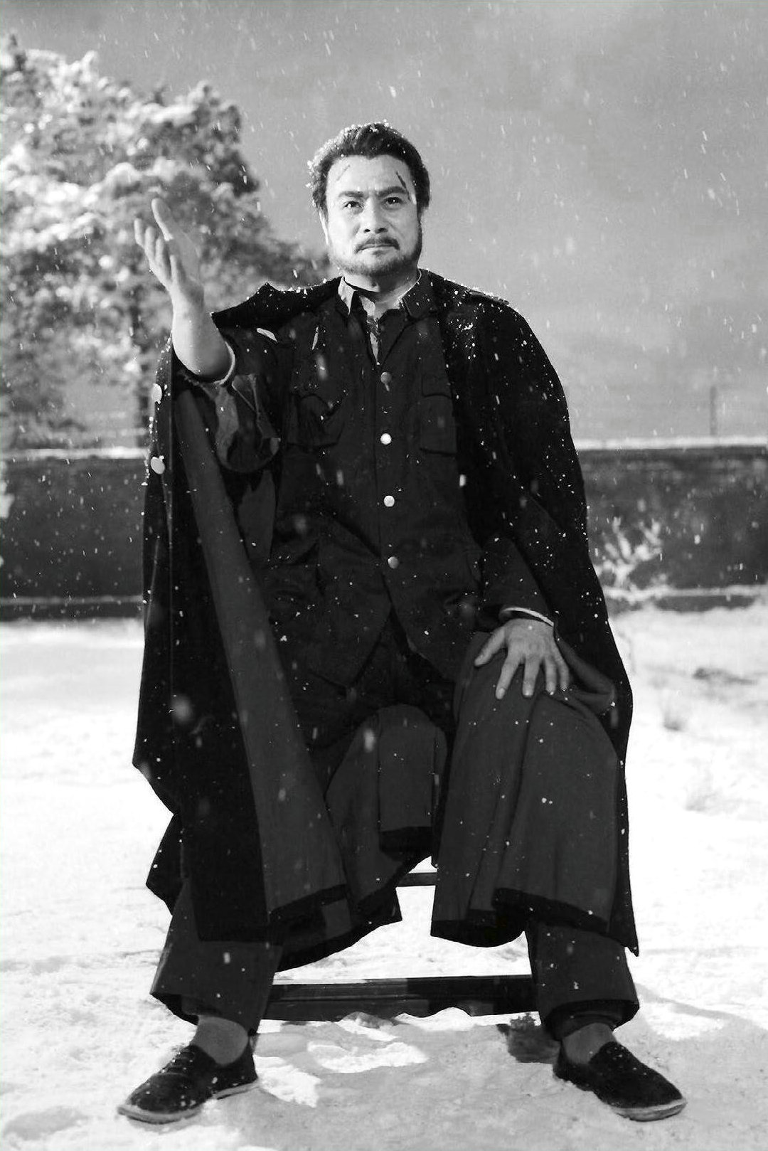  p data-id="gnbiv8ieq1">《吉鸿昌》是长春电影制片厂拍摄的革命历史