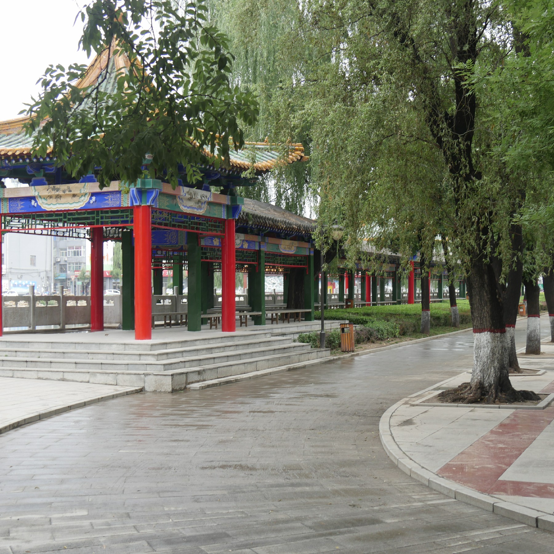  p>忻州市古钟公园位于忻州市忻府区城内大街,始建于1986年6月,改造