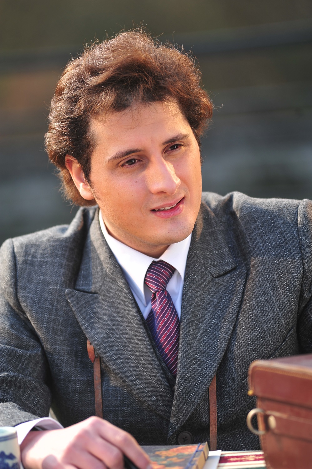  p data-id="gnbugom7ui">埃米尔(amro),1988年4月12日出生于埃及