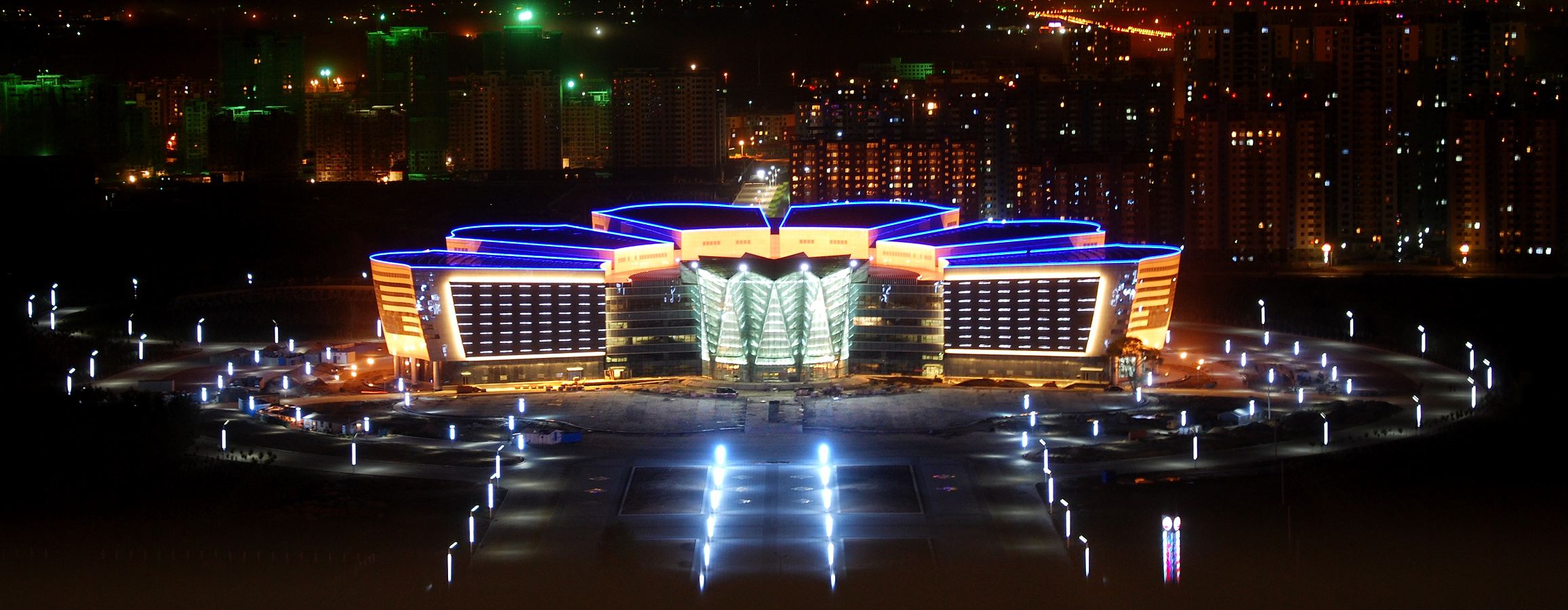  p>大庆油田科技博物馆,位于大庆市让胡路区,隶属于 a href="#">大庆