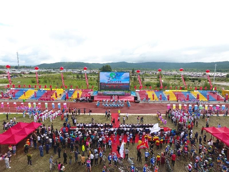 塔河县人民体育场