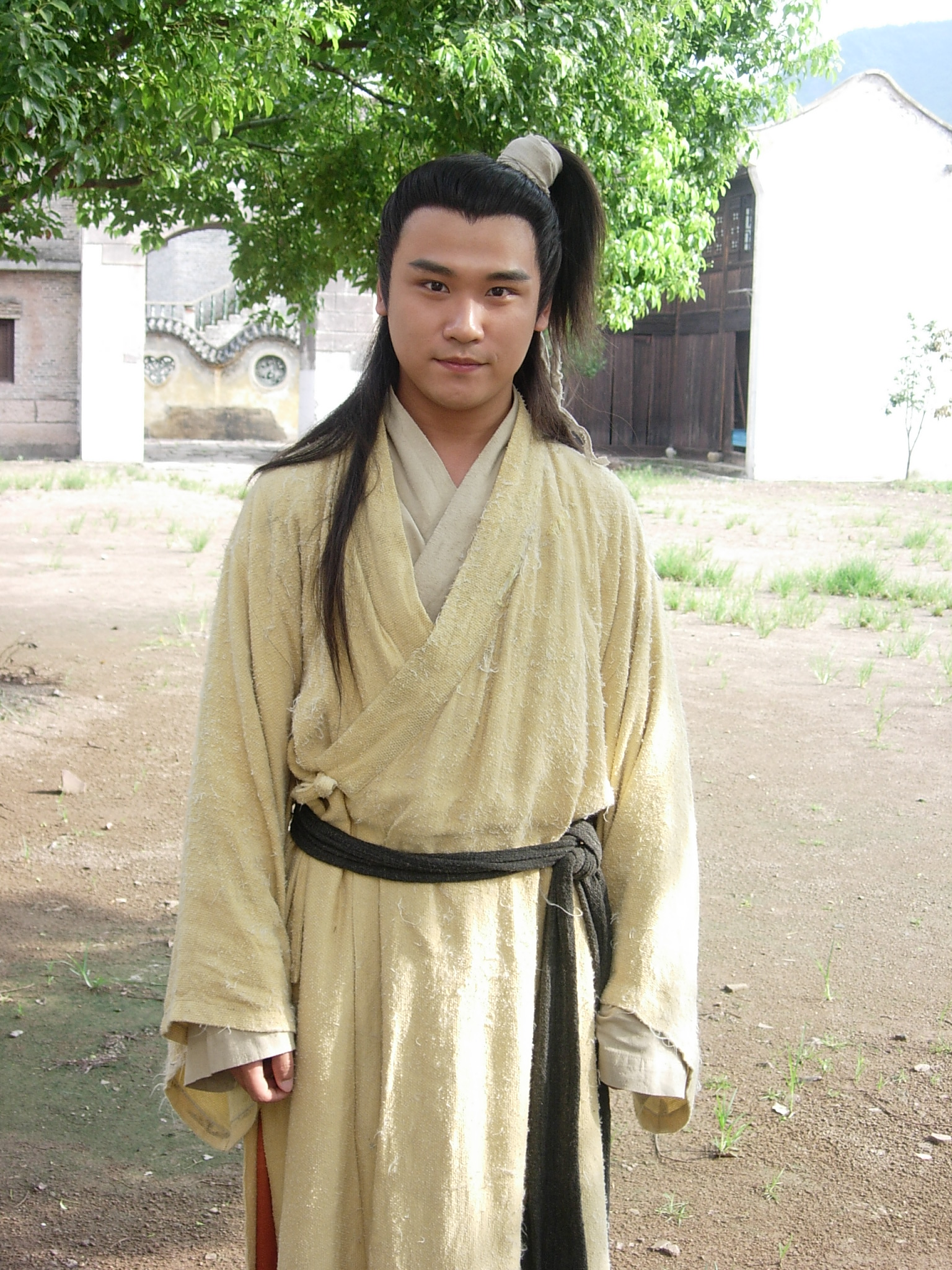  p data-id="gnbqn1vgmx">石磊,青年男演员,中国内地青年影视演员