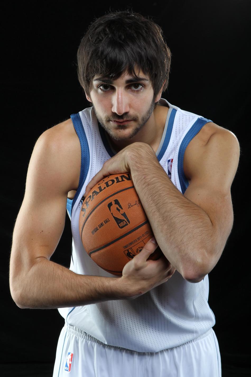  p>里基·卢比奥(ricky rubio),1990年10月21日出生于西班牙巴塞罗那 