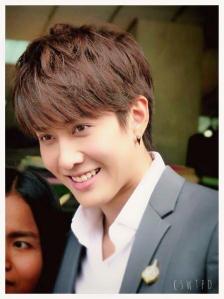  p>披拉·尼迪裴善官(mike),1989年12月19日出生于泰国,泰国流行乐男