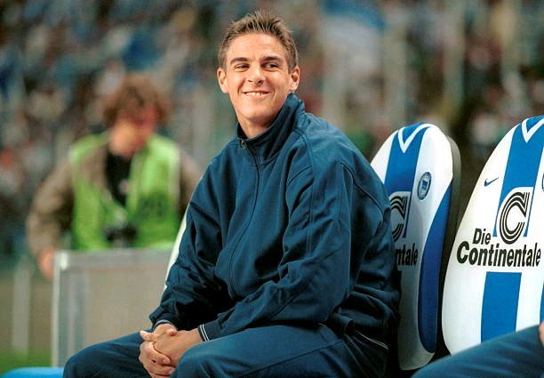  p>塞巴斯蒂安·代斯勒(sebastian deisler),1980年1月5日出生于德国