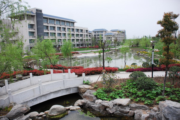 襄阳市第五中学