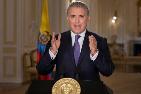 语:iván duque márquez),1976年8月1日出生于哥伦比亚首都波哥大, a
