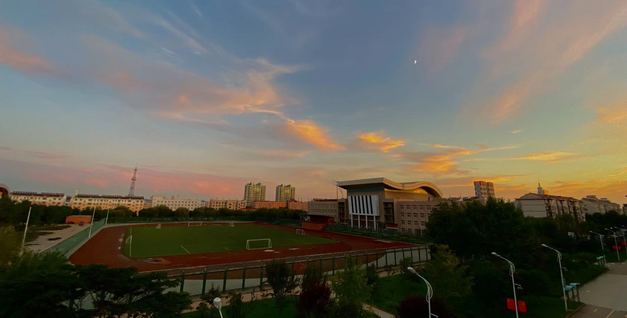 唐山市海港中学