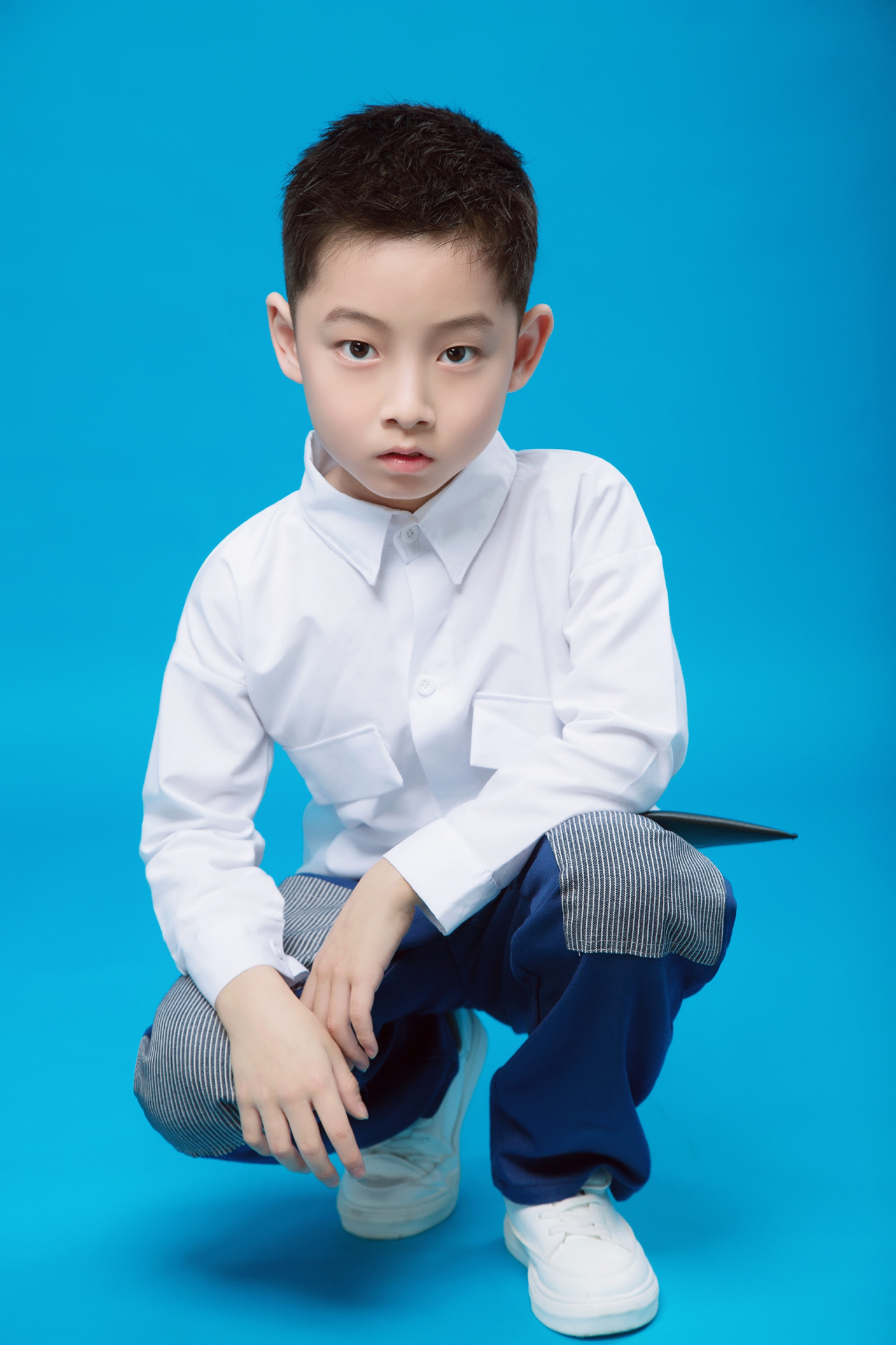 男, span class="psl-tag">2013年 /span>出生于上海,温岭人,小童星