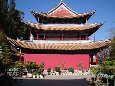 <p>玉皇阁侧立面