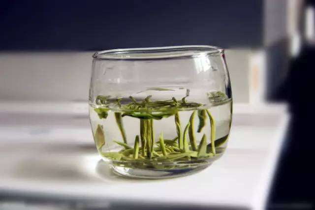  p data-id="gnwjidcvci">华山银毫产于安徽省六安市大别山区的华山