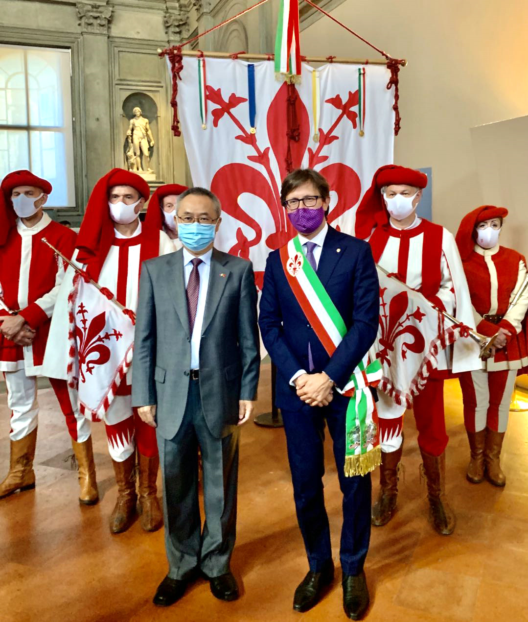  p>中华人民共和国驻意大利共和国大使馆,简称"中国驻意大利大使馆"