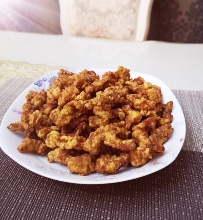 干炸里脊沾椒盐