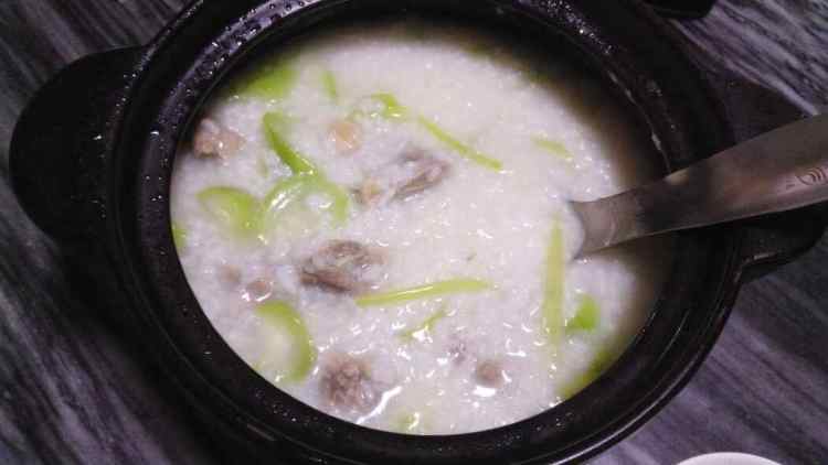 排骨砂锅粥