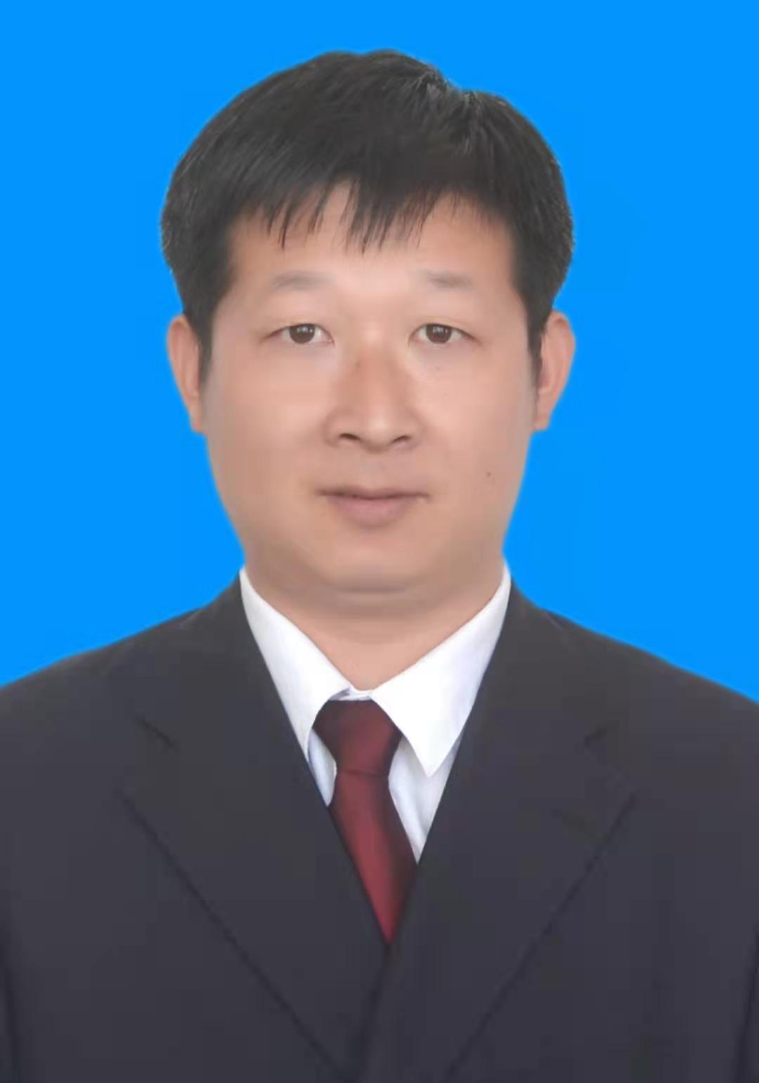  p data-id="sc6jqz5kfetj">杨坚,男,土家族,1979年7月出生,贵州沿河