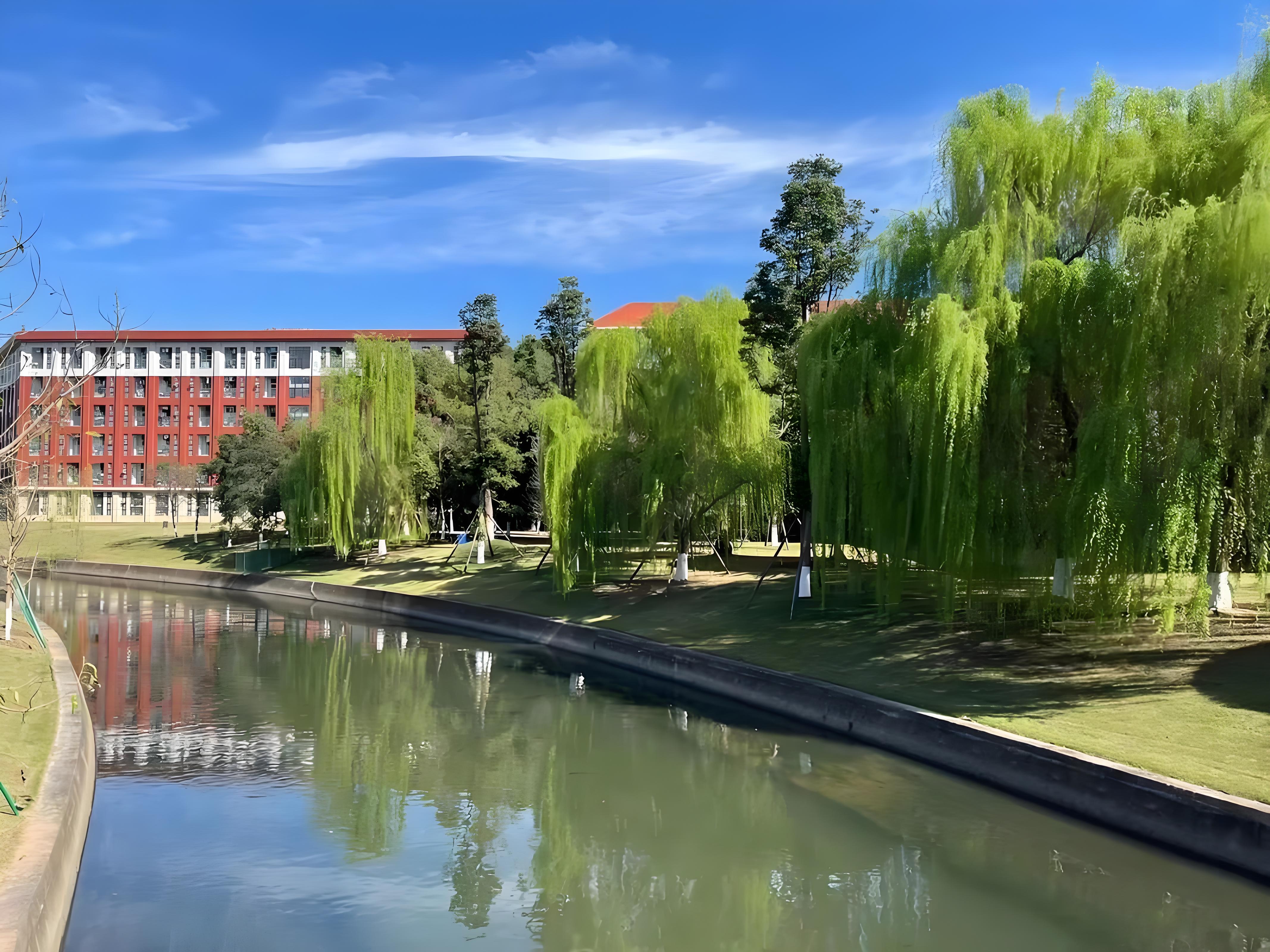 四川大学锦江学院白酒学院