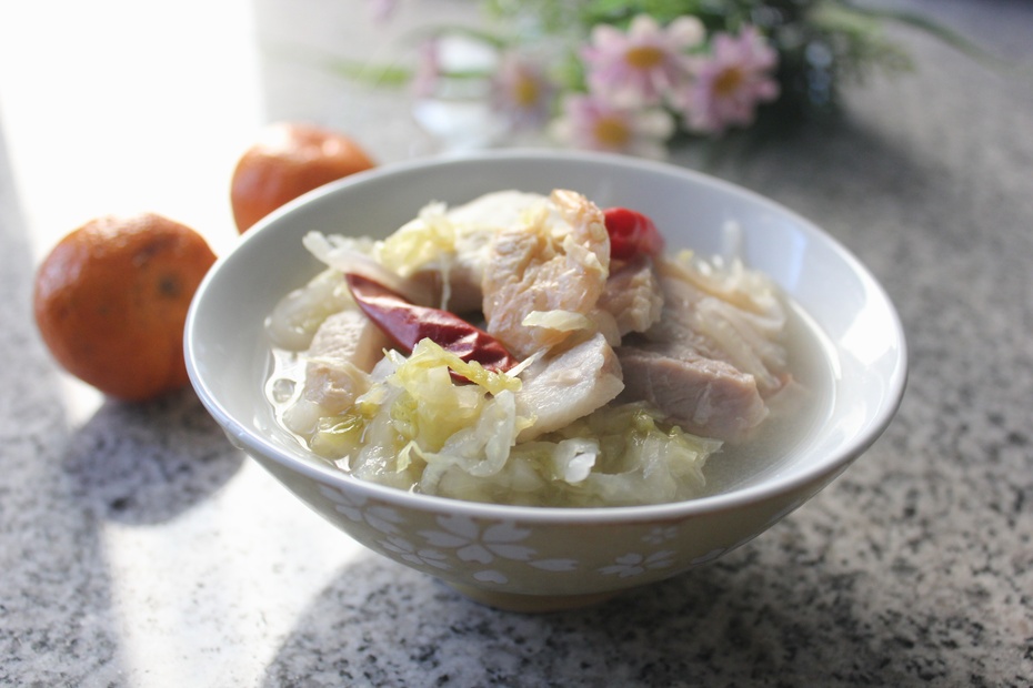 酸菜白肉炖豆腐