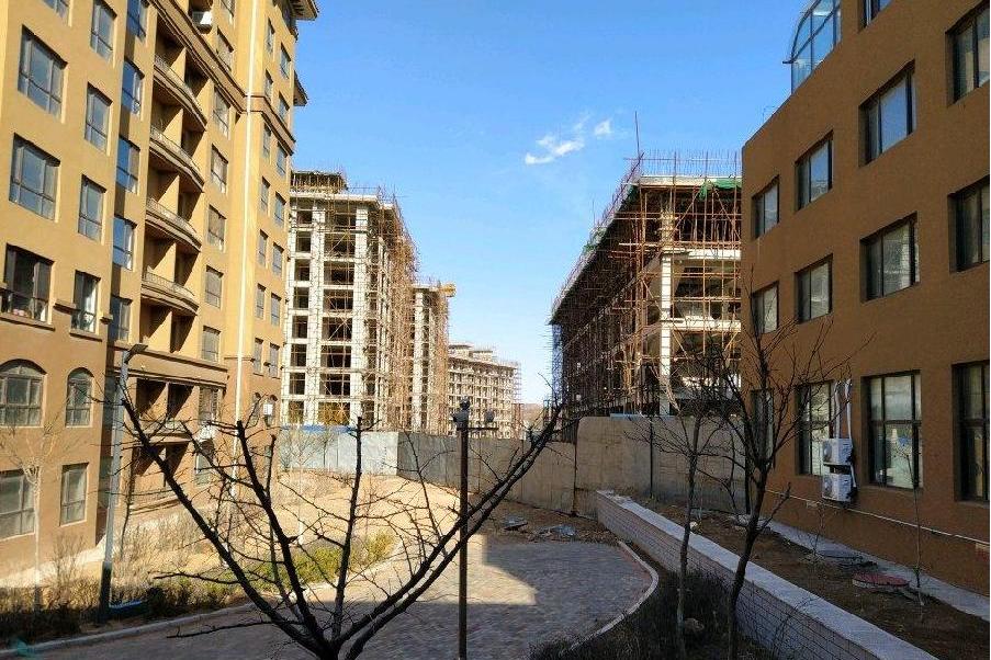  p>海逸春城位于天津市滨海新区滨海其它,由葫芦岛鸿亿房地产开发有限