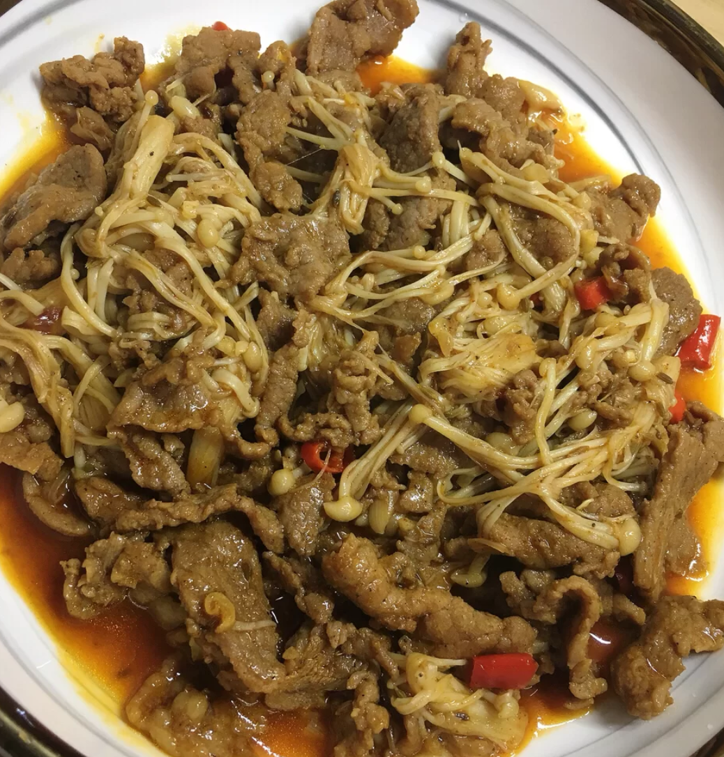 金针菇炒牛肉