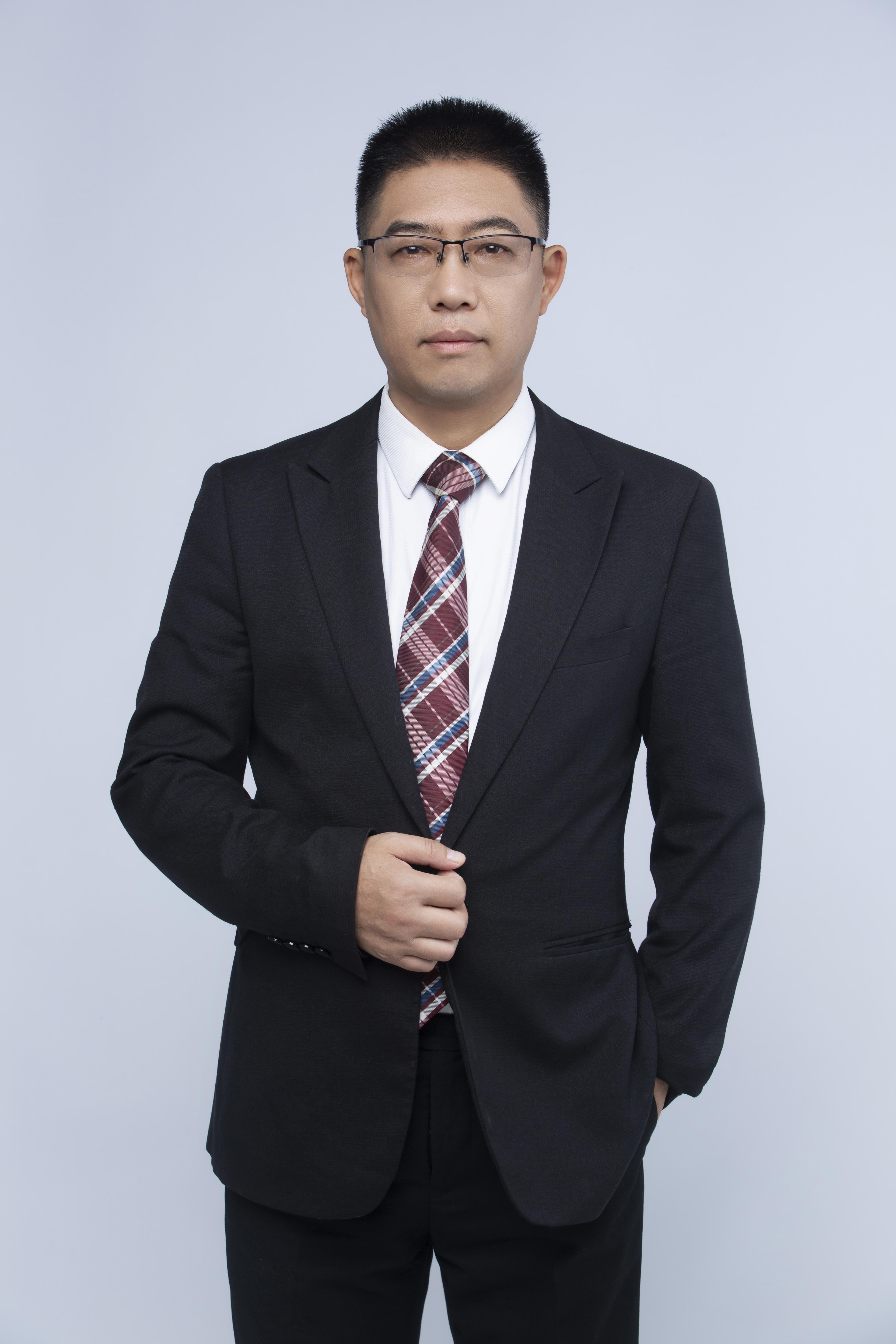张朔