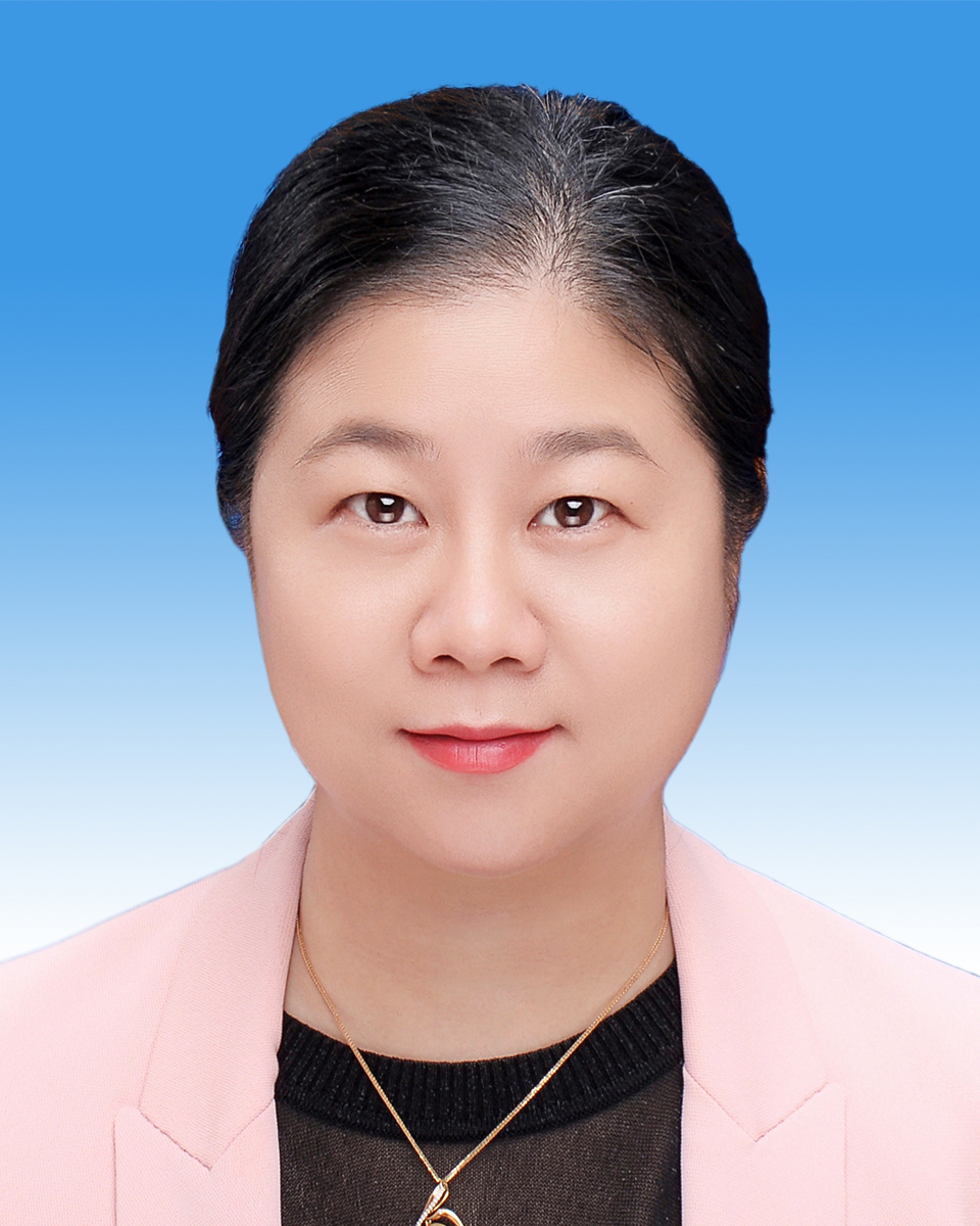  p data-id="sxg3snlrycbn">林怡,女,现任清远