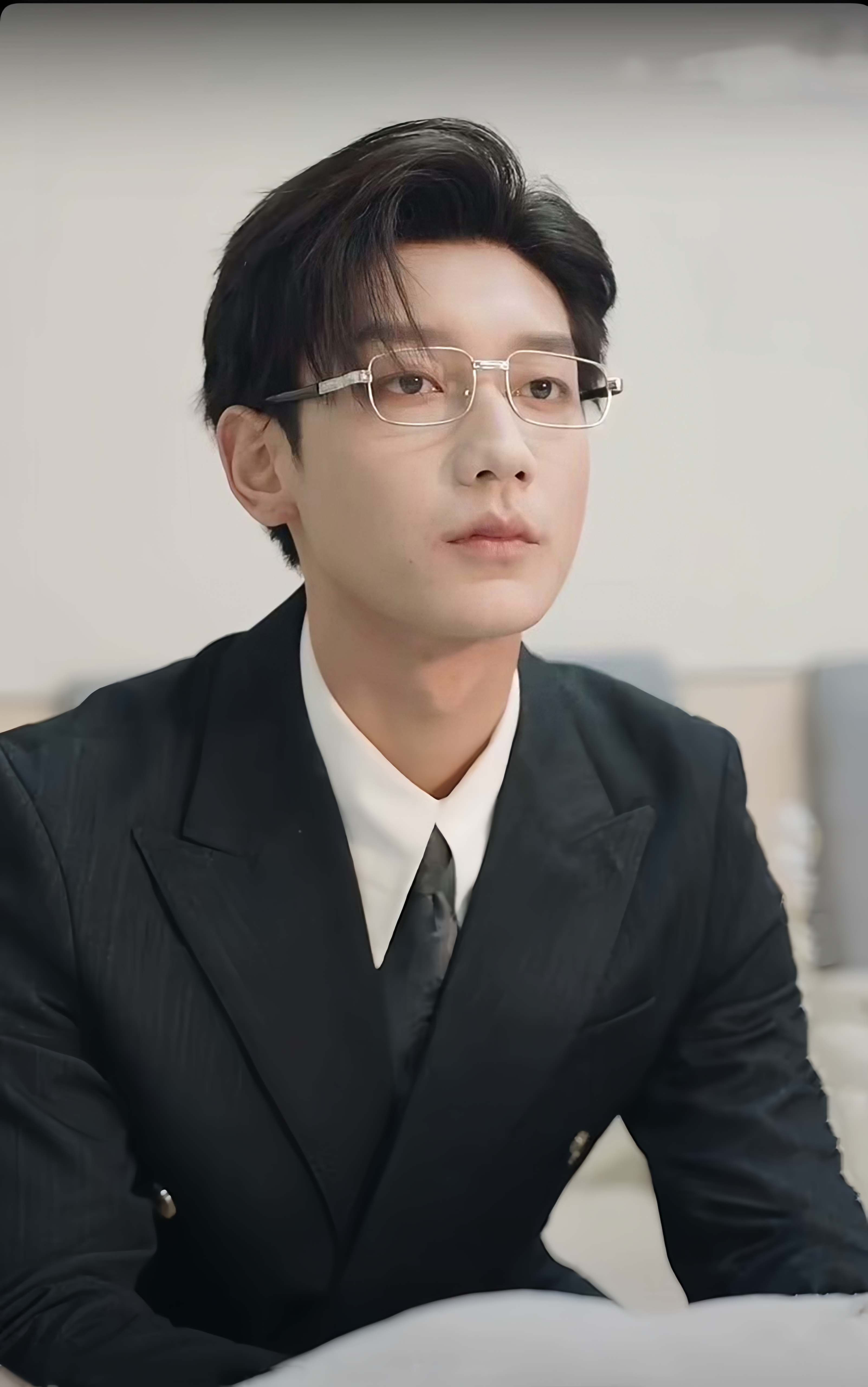  p data-id="tqji2gbrpgej">鹿单东,男,汉族,中国内地男演员. /p>