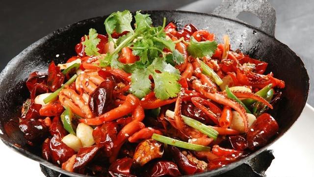 鲜鱿猪肉炒菜花