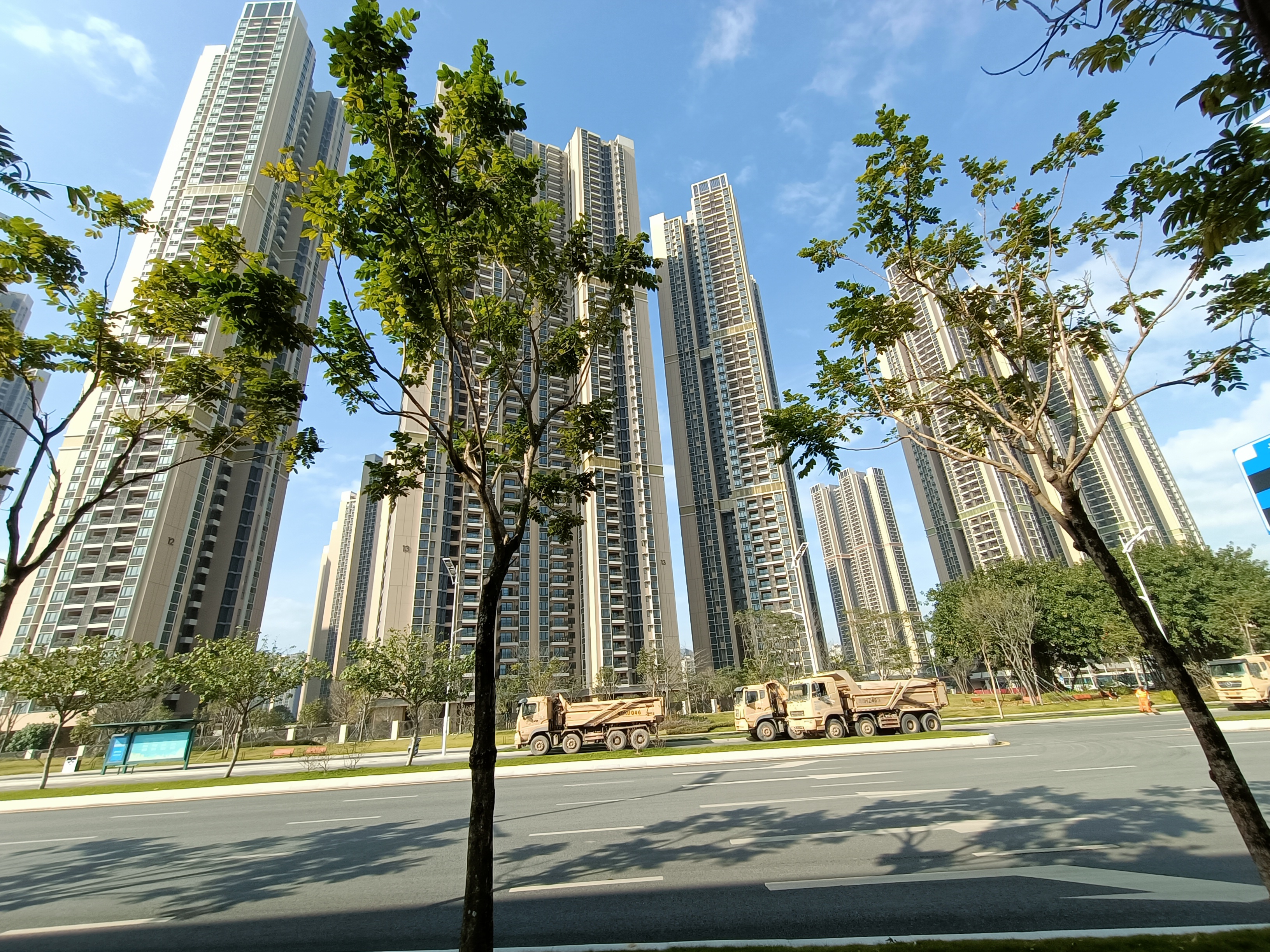  p data-id="tvezlwlalt0d">凤凰英荟城项目位于深圳市光明区凤凰街道