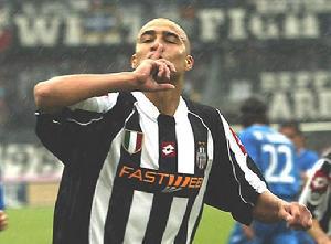 大卫·特雷泽盖