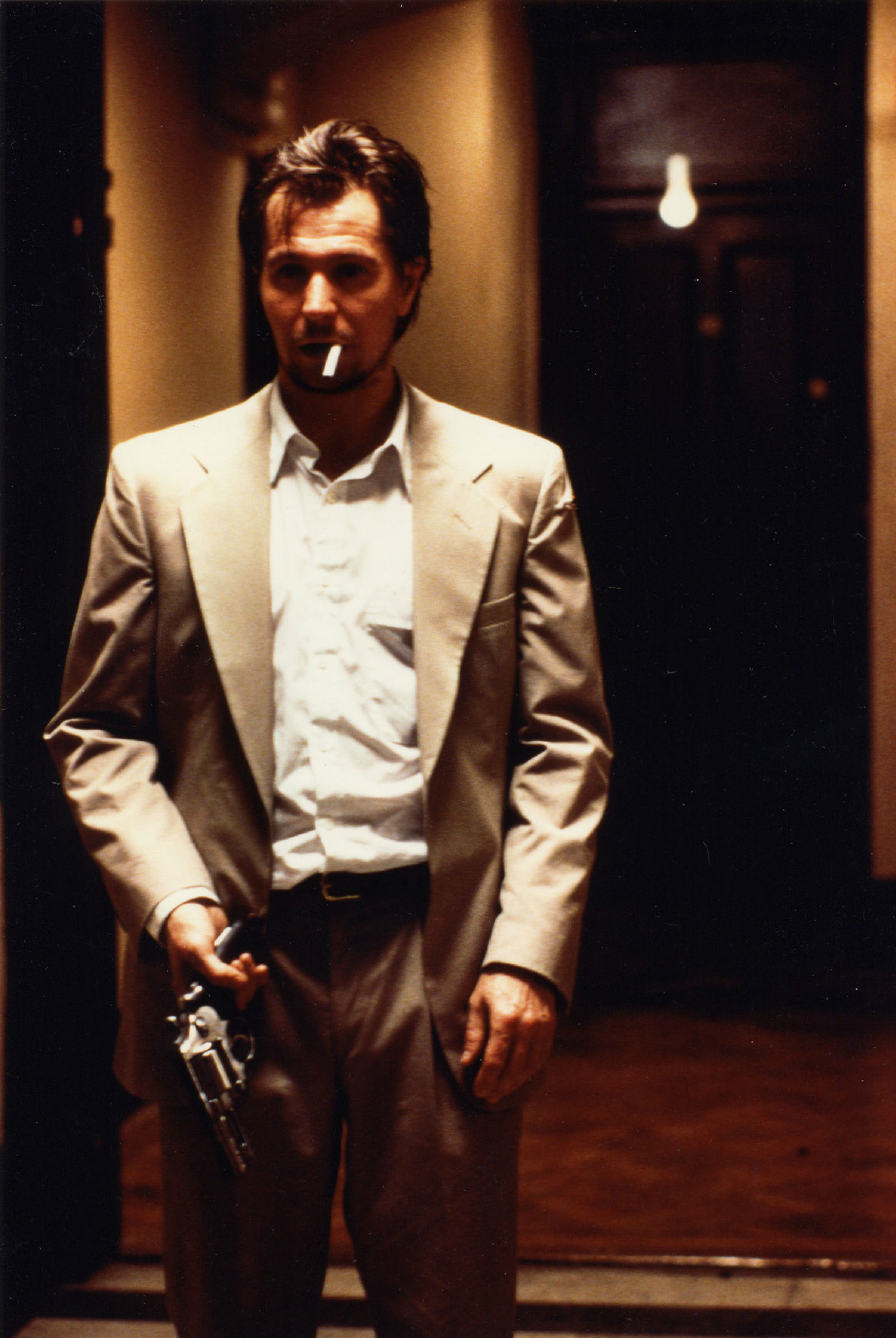  p>《这个杀手不太冷》(原题:léon,英文译名:the professional)是由 