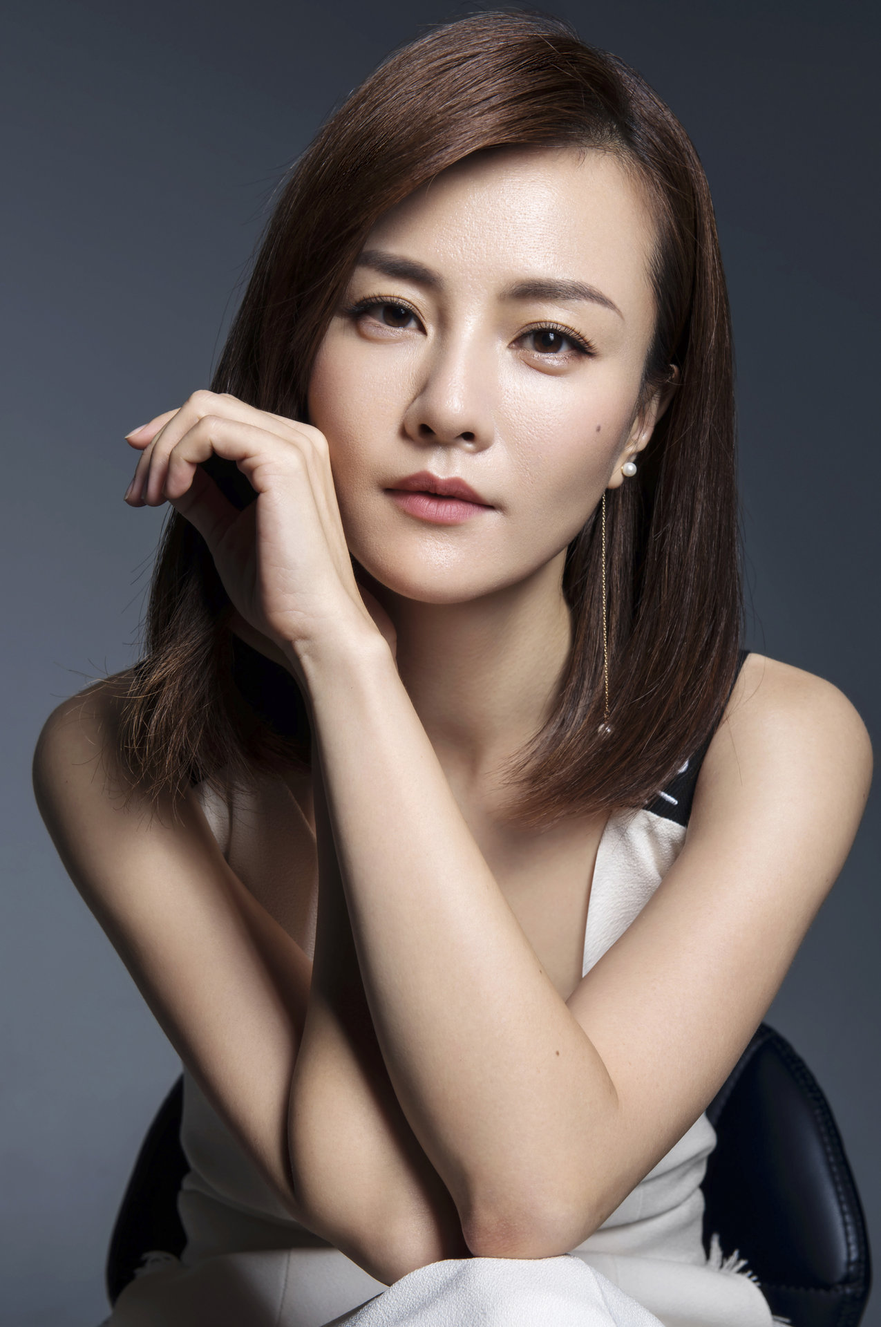  p>刘孜, 11月13日出生于贵州省遵义市,中国内地女演员,设计师,zi品牌