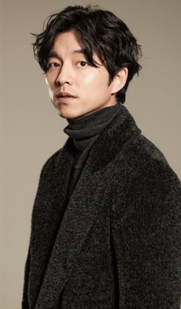 韩国男演员,本名朝鲜汉字孔地哲(         ),孔刘艺名是来自父母姓氏