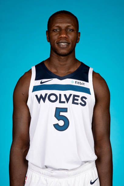  p>戈尔吉·迪昂(gorgui dieng),1990年1月18日出生于 a target="