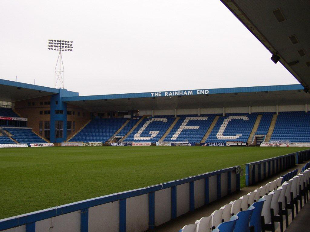  p>普里斯特菲尔德球场(priestfield stadium),是一座位于 a target="