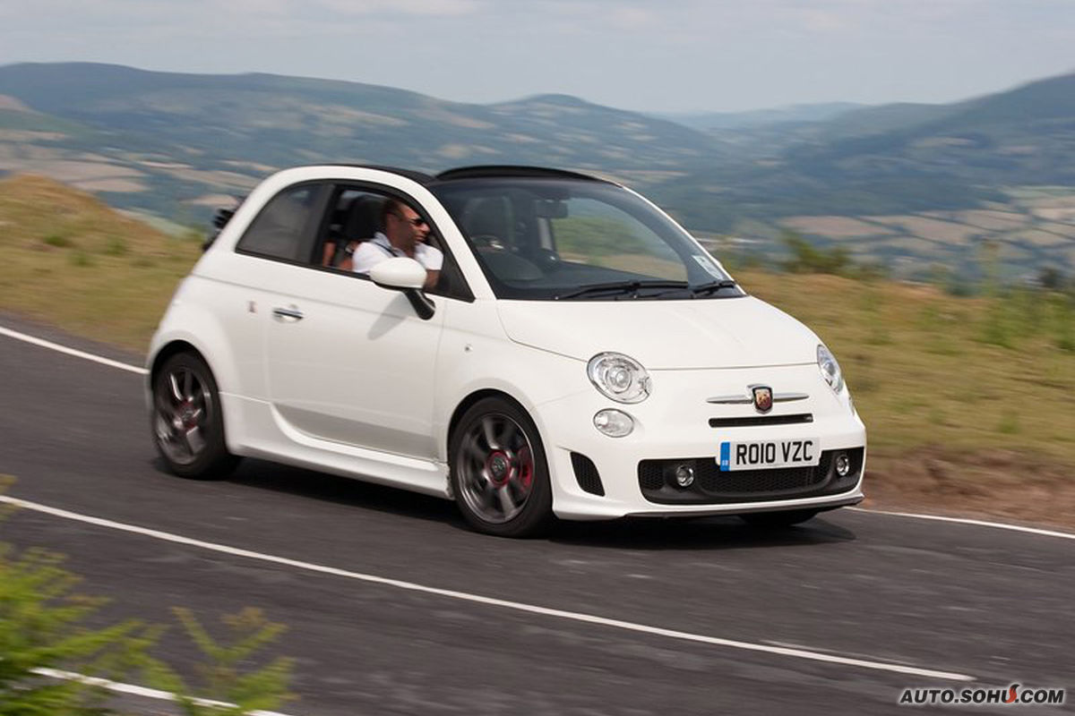  p>菲亚特500,topolino是意大利语米老鼠的意思,是菲亚特在1936-1955