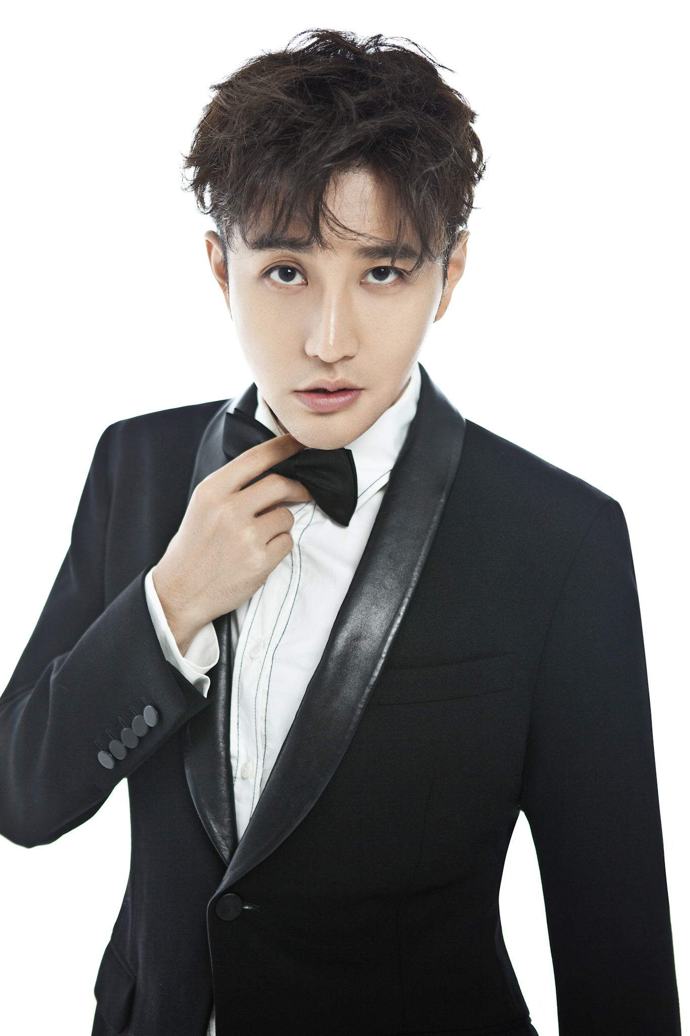 1983年12月9日出生于福建省永安市,中国内地影视男演员,流行乐歌手