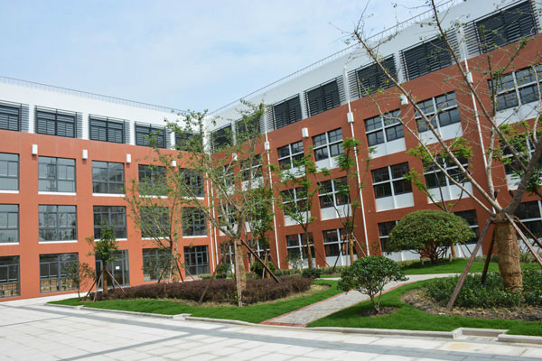 上海市嘉定区方泰小学